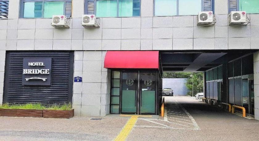 Hotel Bridge Seoul Exterior photo
