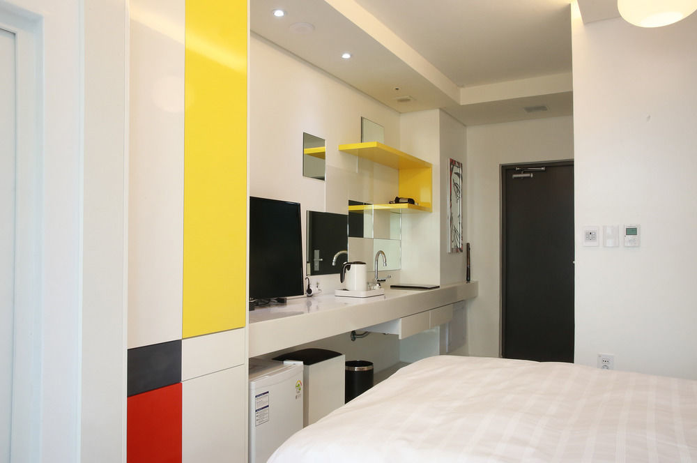 Hotel Bridge Seoul Exterior photo